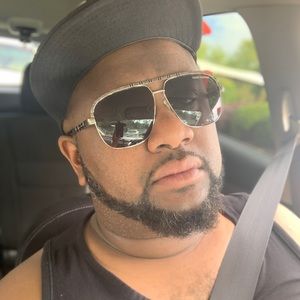 Meet your Posher, Bobby